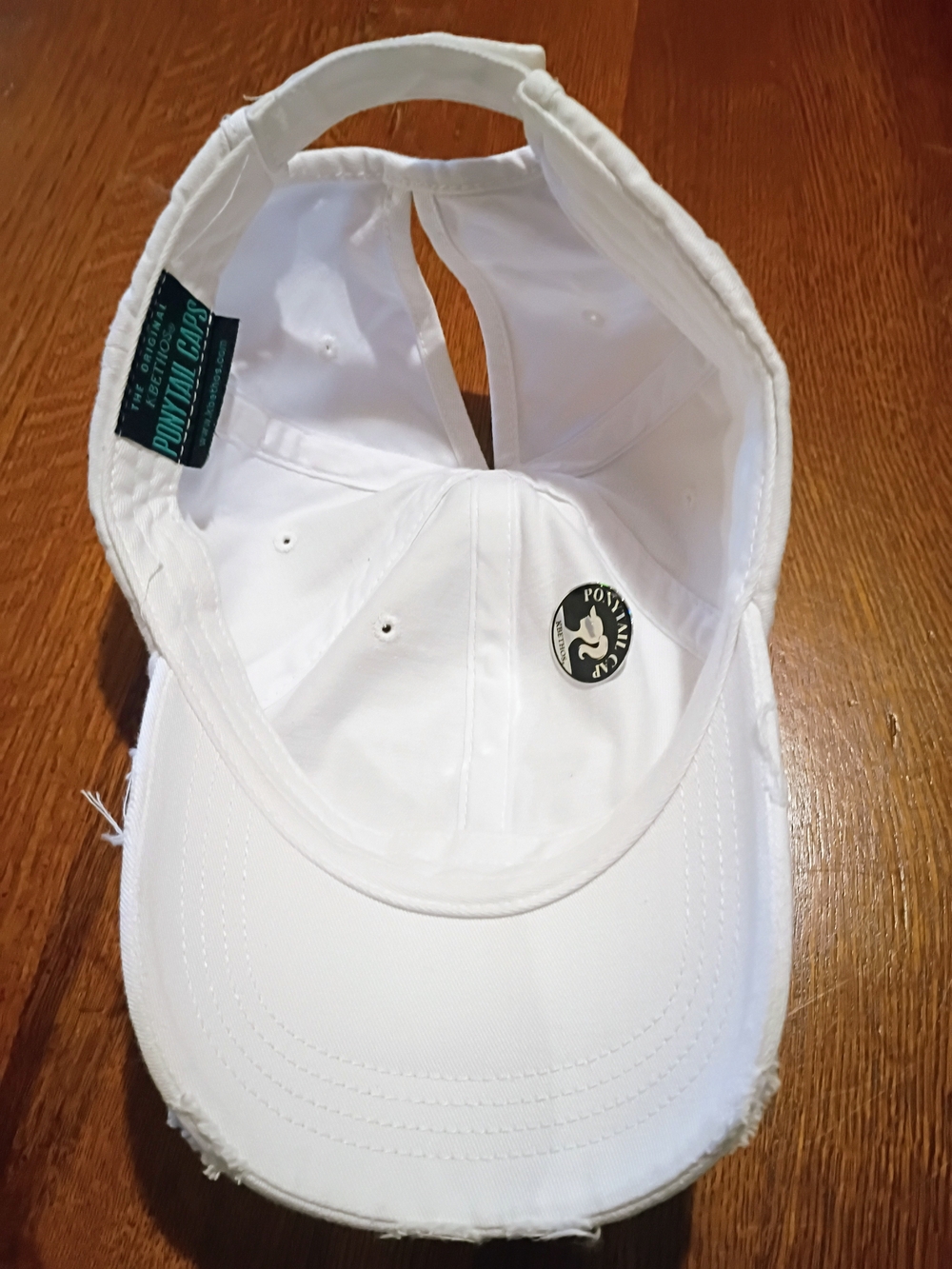 NEW Ladies White Baseball Cap with Silver Beaded Star - Picture 5 of 5